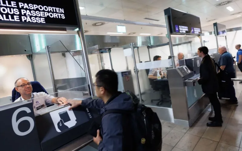 En route pour le Maroc, ses vacances sont ruinées par une faute de frappe de la police