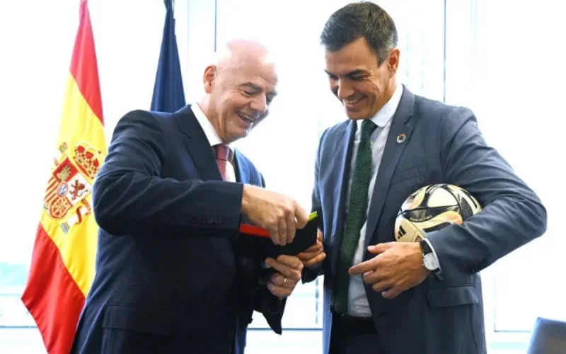 Après le scandale, Pedro Sanchez défend la candidature au mondial 2030 avec le Maroc