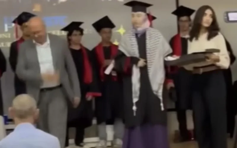 Maroc : le keffieh de la discorde