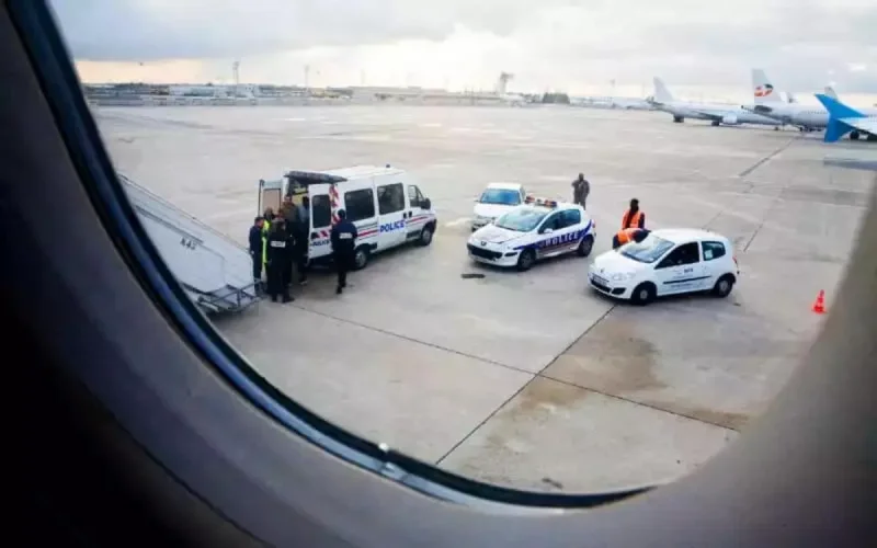 Europe : pourquoi 90 % des ordres d'expulsion visant les Marocains échouent