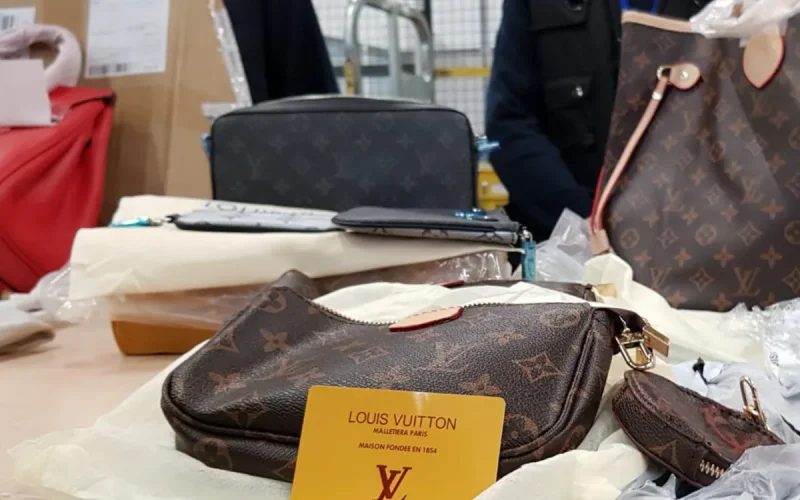 Tribunal de Dieppe : des faux Vuitton et Nike venus du Maroc vendus sur Facebook