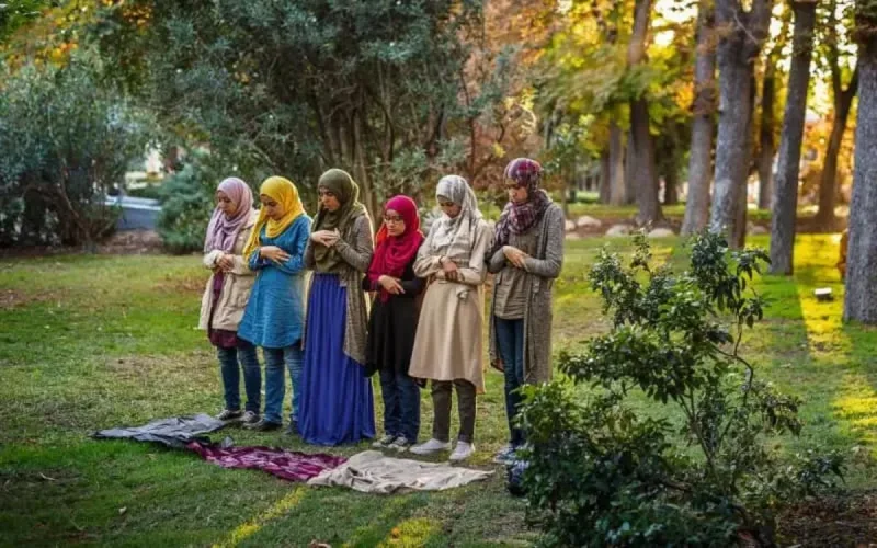 Les discriminations et violences envers les musulmanes continuent en Espagne