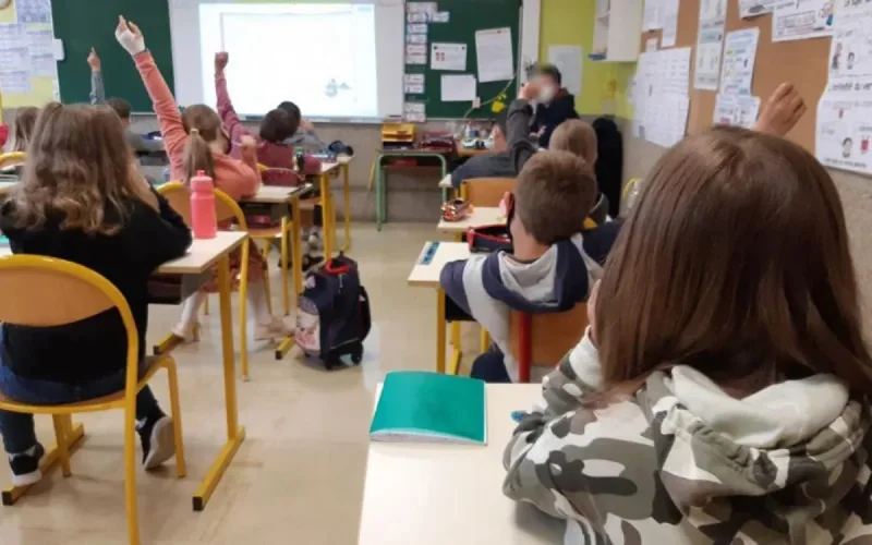 Elèves absents pour l'Aïd al-Fitr : suspicions de discrimination, le ministère de l'Intérieur s'explique