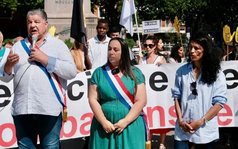 « Français de papier » : des députés victimes d'un harcèlement raciste