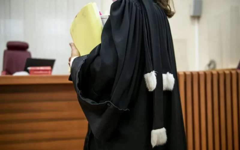 Le voile interdit pour les avocates en France