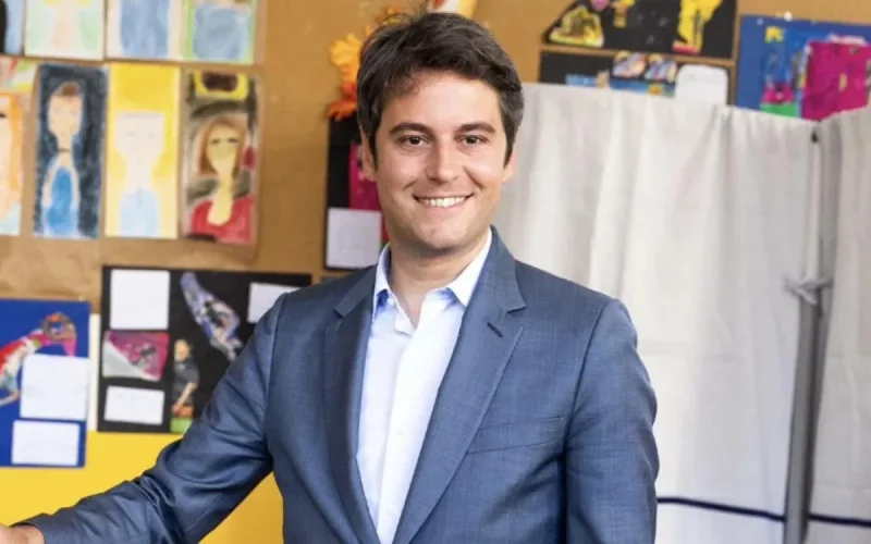 Gabriel Attal : Après l'interdiction du voile à 15 ans, les babouches ? 