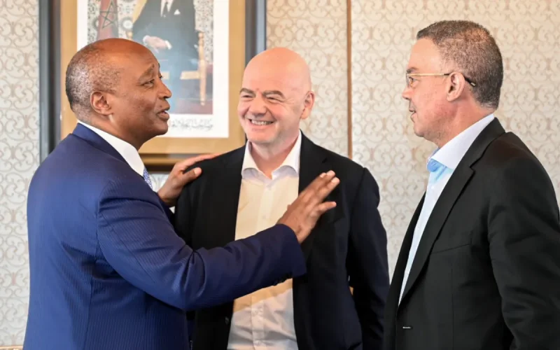 Le monde du football se retourne contre Infantino, le Maroc vole à son secours