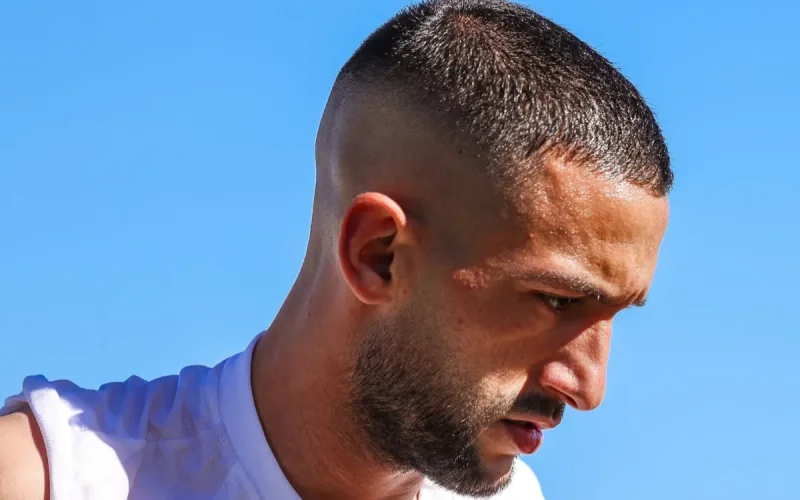 Menaces contre Hakim Ziyech : À Paris, une association saisit les instances internationales pour protéger le joueur