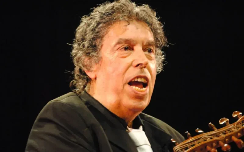 Rabat célèbre Abdelouahab Doukkali, légende de la chanson marocaine