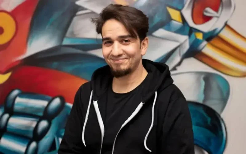 Ibrahim Ouassari, un MRE devenu un as du digital à Molenbeek