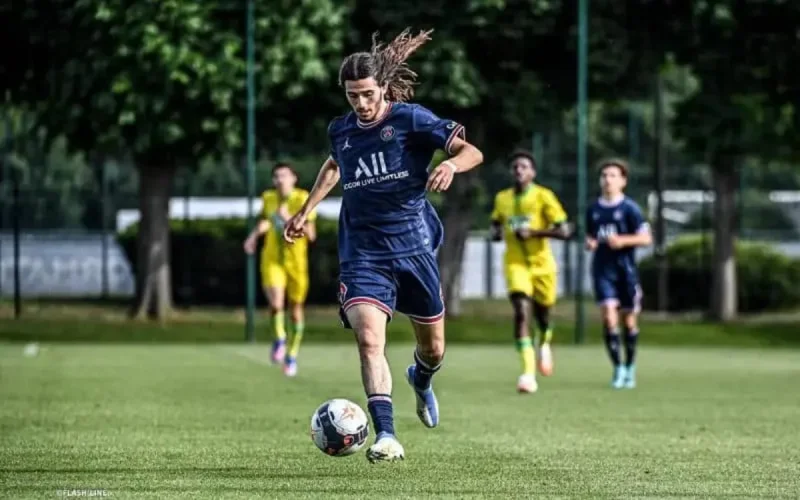 Le Franco-marocain Ilyes Housni signe son premier contrat pro au PSG