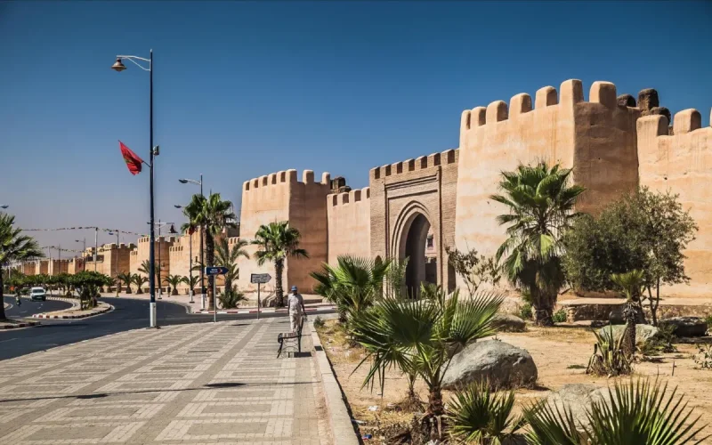 Indemnités maladie en Belgique : partir au Maroc, un parcours sous haute surveillance