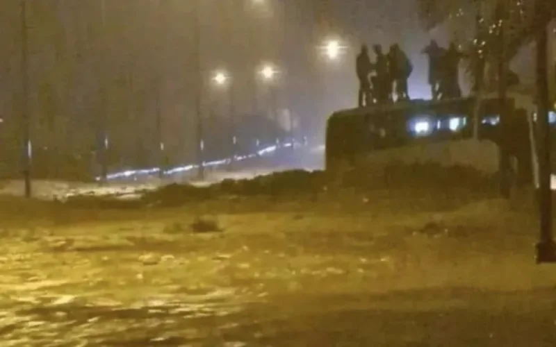Pluies torrentielles au Maroc : des ponts effondrés et des habitants évacués