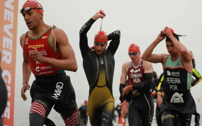 Le Marocain Jawad Abdelmoula remporte la Coupe d'Europe de triathlon en Turquie