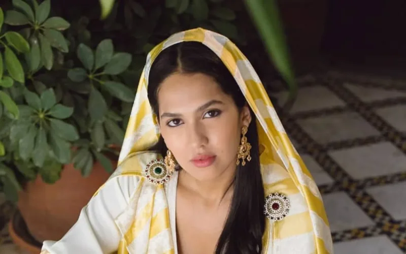 La chanteuse marocaine Manal Benchlikha se voit refuser un visa pour la France