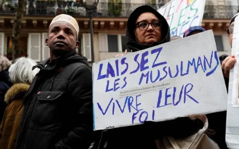 Manifestation contre les lois islamophobes à Paris
