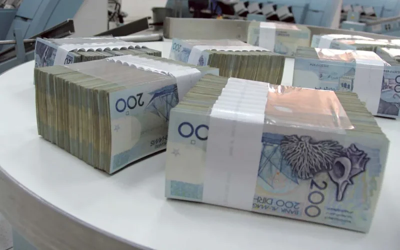 Au Maroc, les banques changent mais le cash résiste