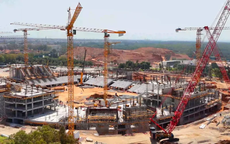 Stades, autoroutes, usines… mais toujours 37 % de chômage chez les jeunes au Maroc