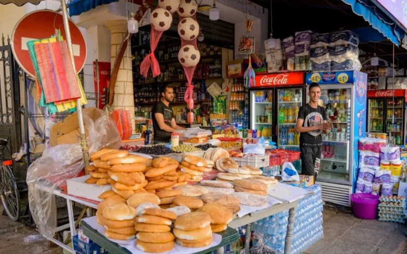 Le Maroc veut moins de cash, les commerçants posent leurs conditions