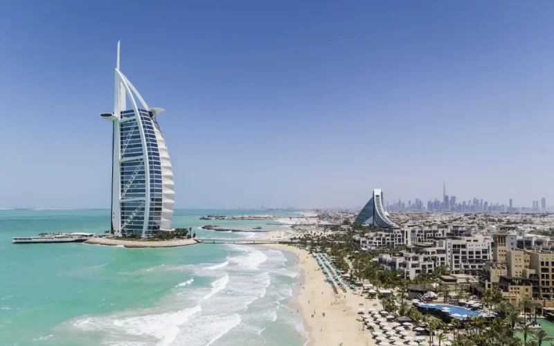 Dubaï : Les obstacles qui empêchent le report des flux touristiques vers le Maroc