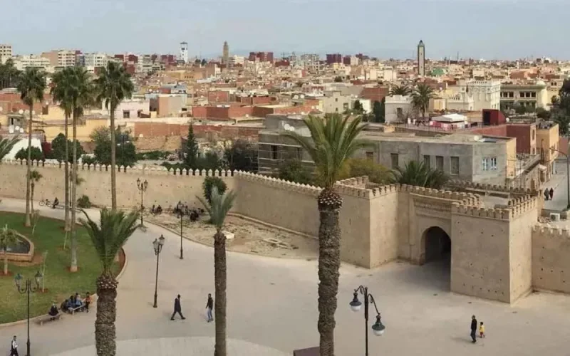 Maroc : arrestation après un post évoquant la “vente” d'Oujda à l'Algérie