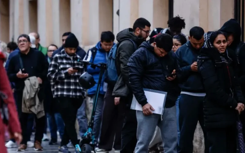 Le Maroc accélère pour ses sans-papiers