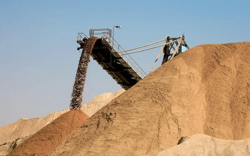 L'Algérie promet de « faire mal » au Maroc avec 2,4 millions de tonnes contre 15 millions pour OCP