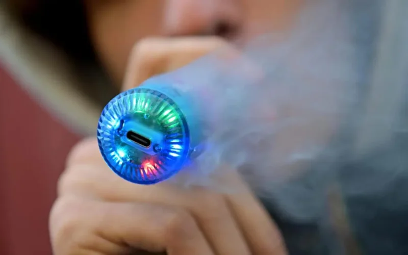 Maroc : bientôt une taxe de 50 dirhams sur les cigarettes jetables