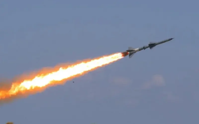 Le Maroc teste avec succès un puissant missile