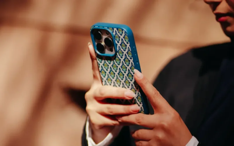 Les Marocains abandonnent les appels et les SMS pour Internet