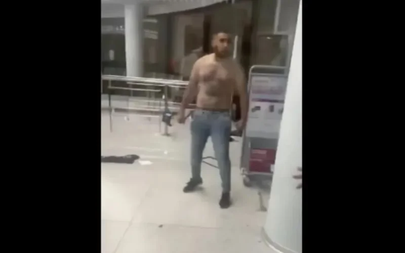Un Marocain crée le chaos à l'aéroport de Palma de Majorque (vidéo)
