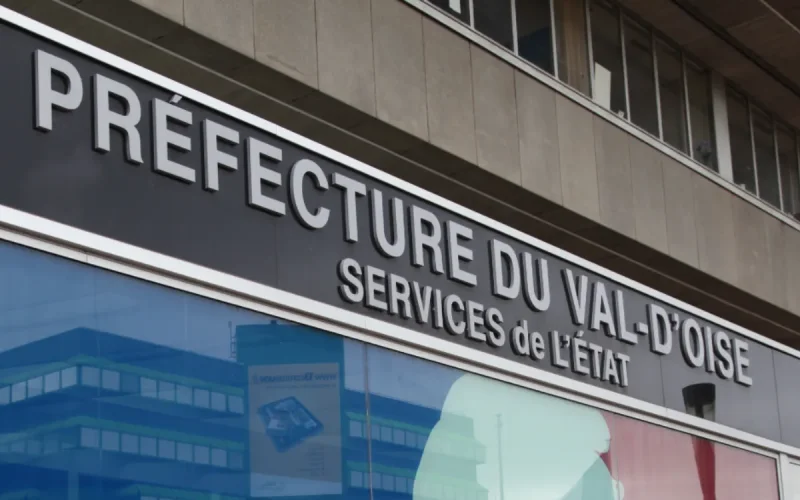 La préfecture refuse son titre sans lui dire pourquoi : ce Marocain obtient 1 500 euros