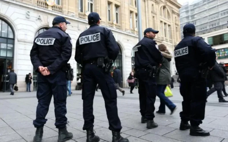 Paris : un octogénaire marocain meurt en poursuivant le voleur de sa carte bancaire 