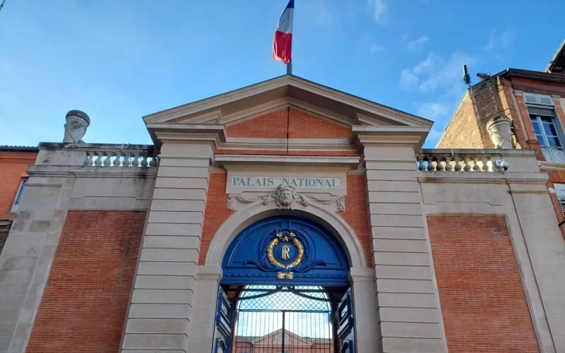 Son employeur tente quatre fois de le régulariser, ce Marocain reçoit finalement une OQTF