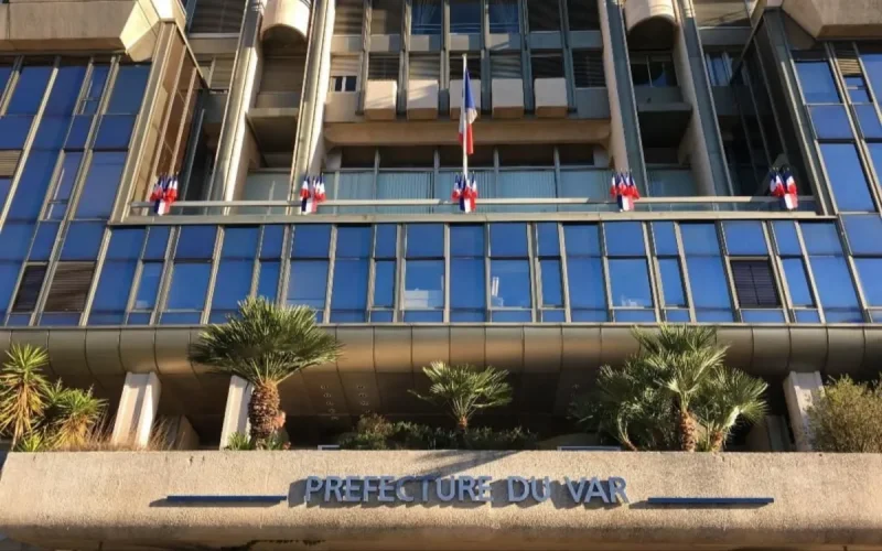 Après 17 ans en France, un Marocain reçoit une OQTF pour un signalement datant de 2012 : le juge intervient