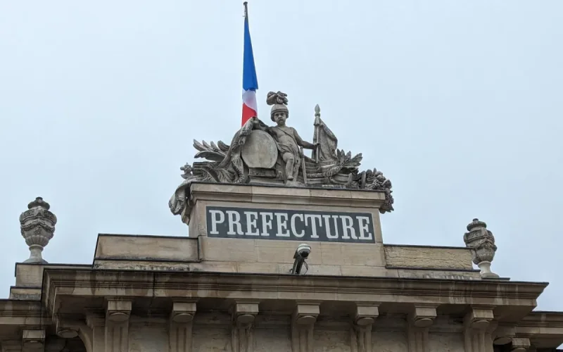 Pour empêcher sa femme et sa fille de venir du Maroc, la préfecture ressort une affaire de 2015