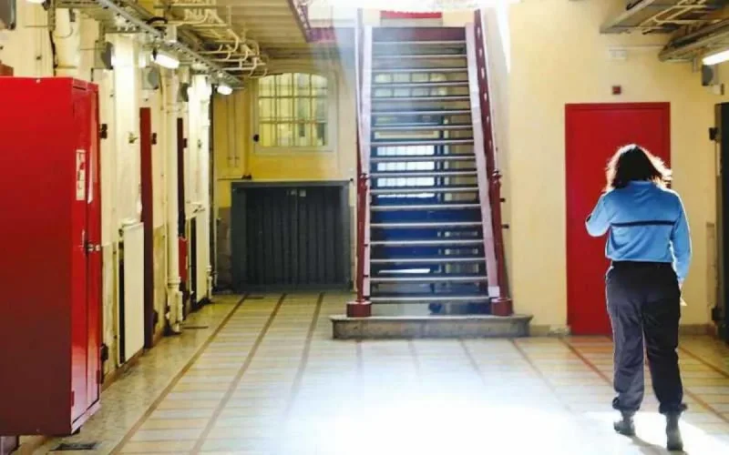 Un Marocain en difficulté au tribunal invoque une menace sur le roi Mohammed VI