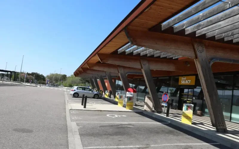 Marocaine oubliée sur l'autoroute : un début d'explication