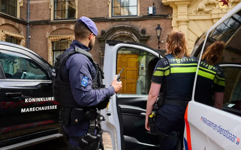 Soupçonnée d'espionnage auprès du Maroc, elle est emprisonnée puis blanchie aux Pays-Bas