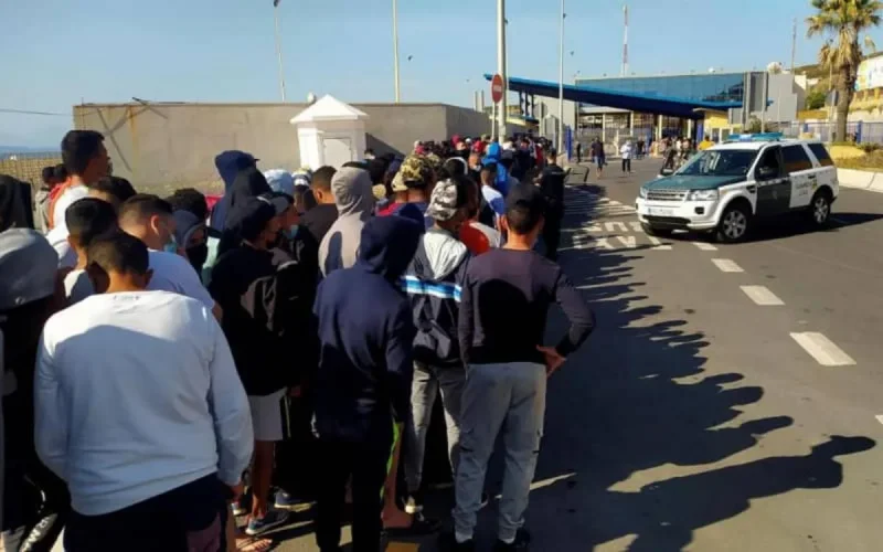 Des centaines de Marocains demandent l'asile à Ceuta