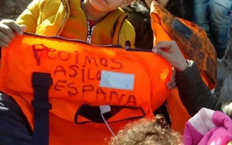 Deux familles marocaines débarquent sur les Îles Chaffarines et demandent l'asile