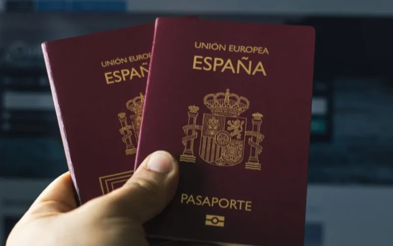 L'Espagne distribue ses passeports en masse, les Marocains en tête