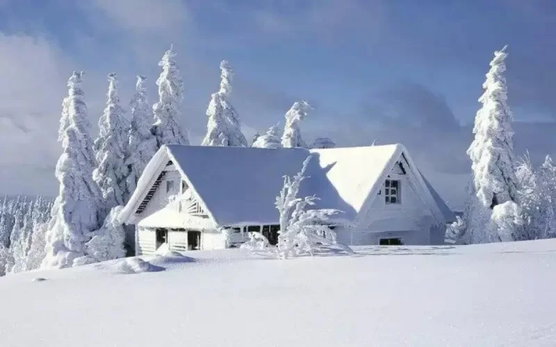 Météo au Maroc : des chutes de neige sur les sommets