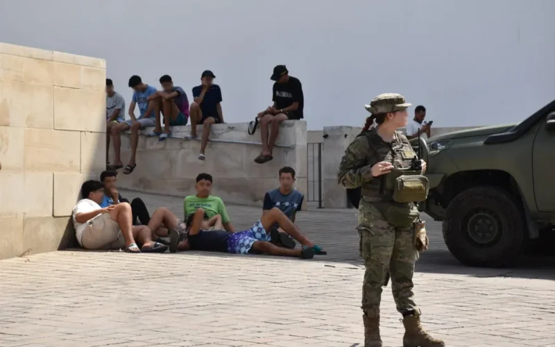 À cause de Sebta, l'Espagne prive les militaires de vacances