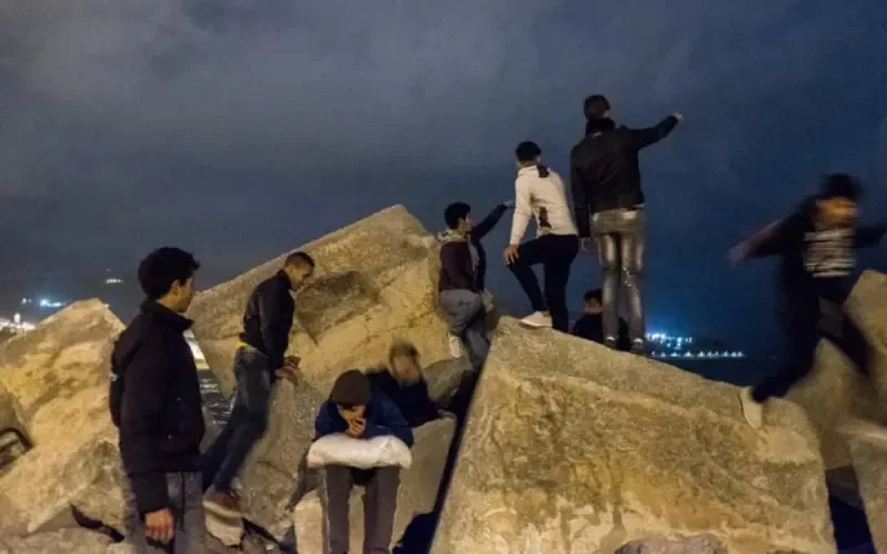 Melilla : la justice annule un texte discriminant les mineurs de Nador 