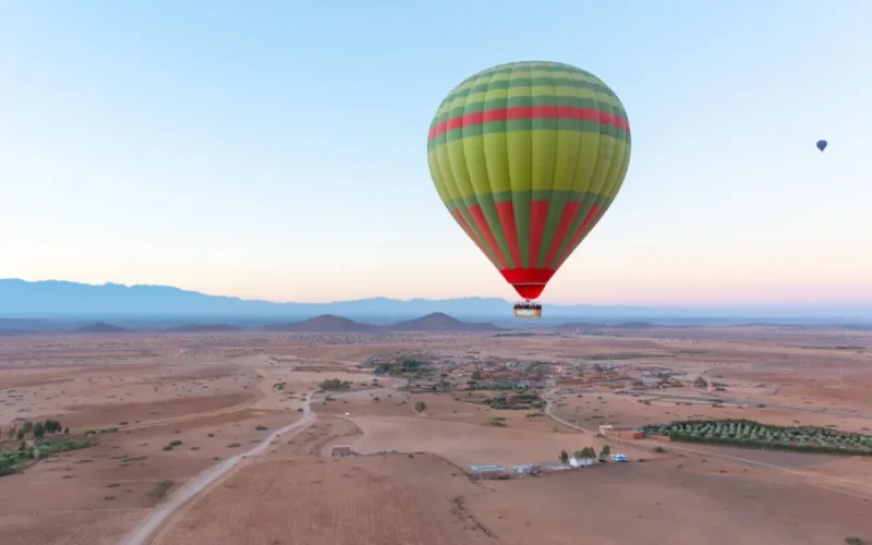 À Marrakech, les montgolfières clouées au sol