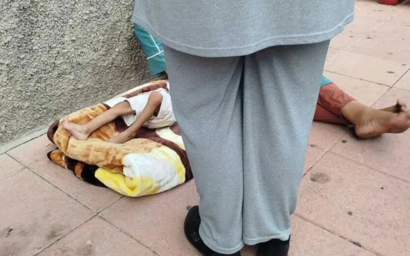 Après des nuits sur le trottoir à Ceuta, Moundir, 3 ans, a enfin un toit