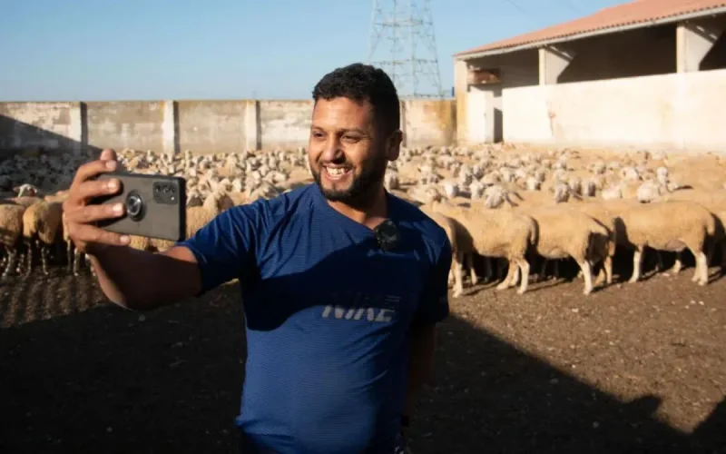 En Espagne, un YouTuber marocain fait revivre la tradition des bergers (vidéo)