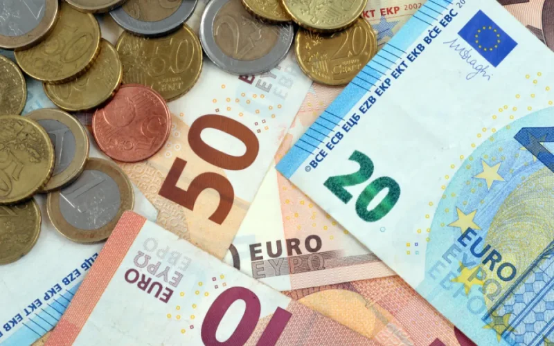 L'euro recule face au dirham, les MRE perdent au change