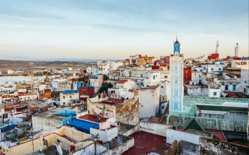 Mettre sa maison au nom d'un proche au Maroc n'efface pas la dette pour les MRE
